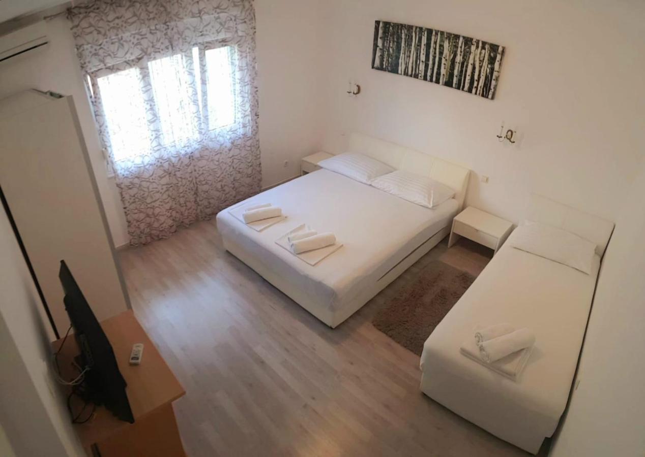 Apartmani Jureta Okrug Gornji Bagian luar foto