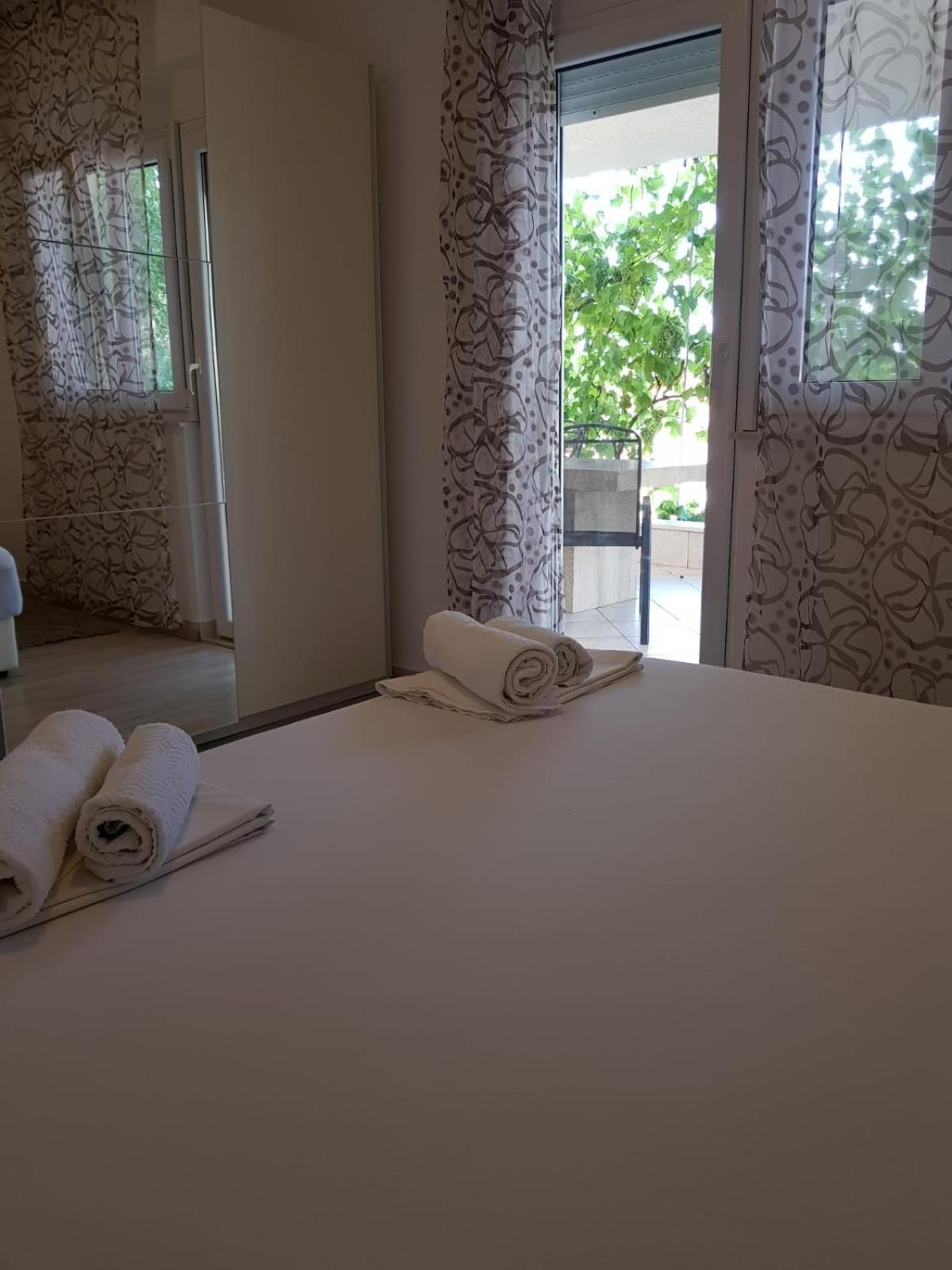 Apartmani Jureta Okrug Gornji Bagian luar foto