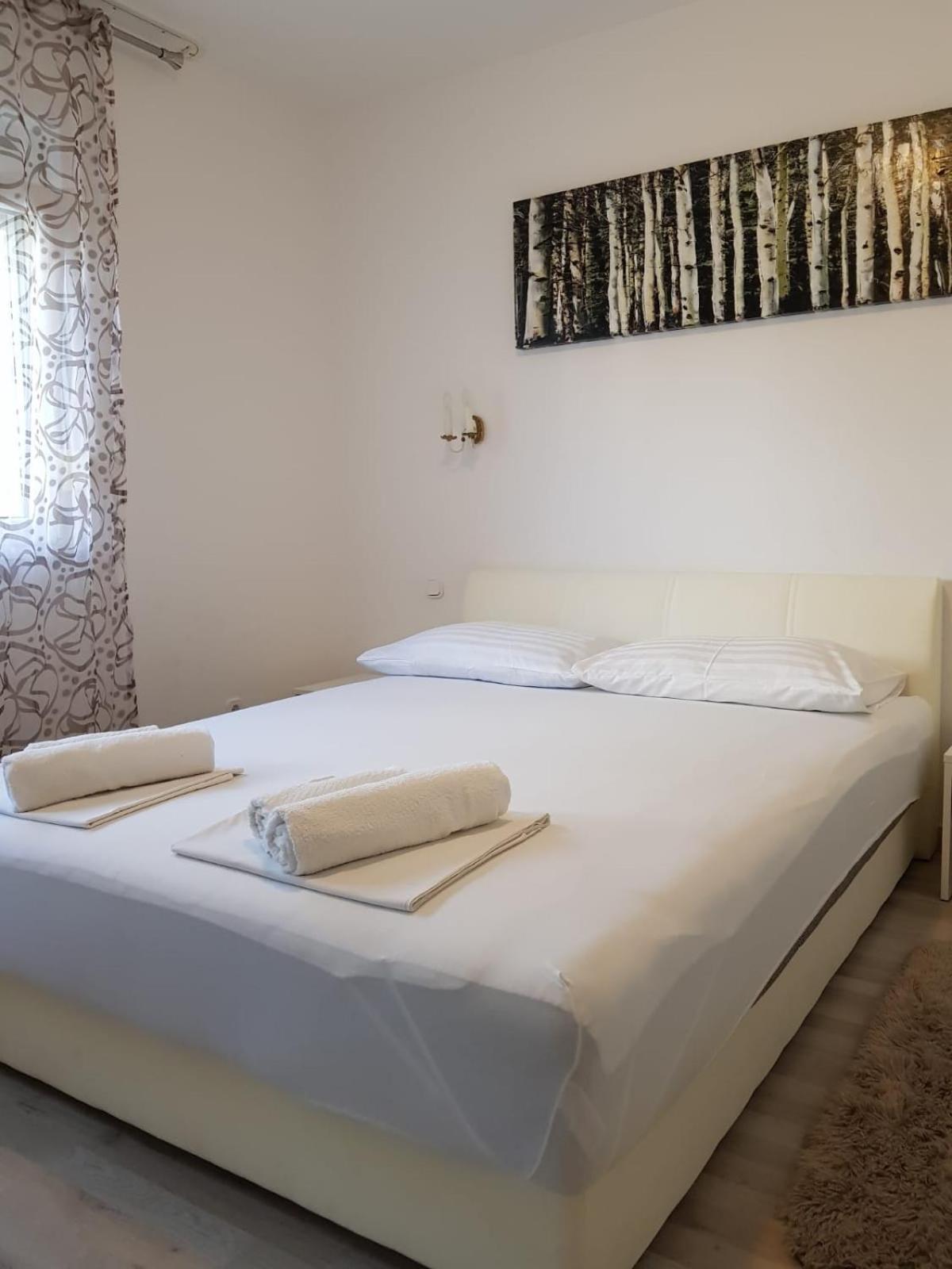 Apartmani Jureta Okrug Gornji Bagian luar foto
