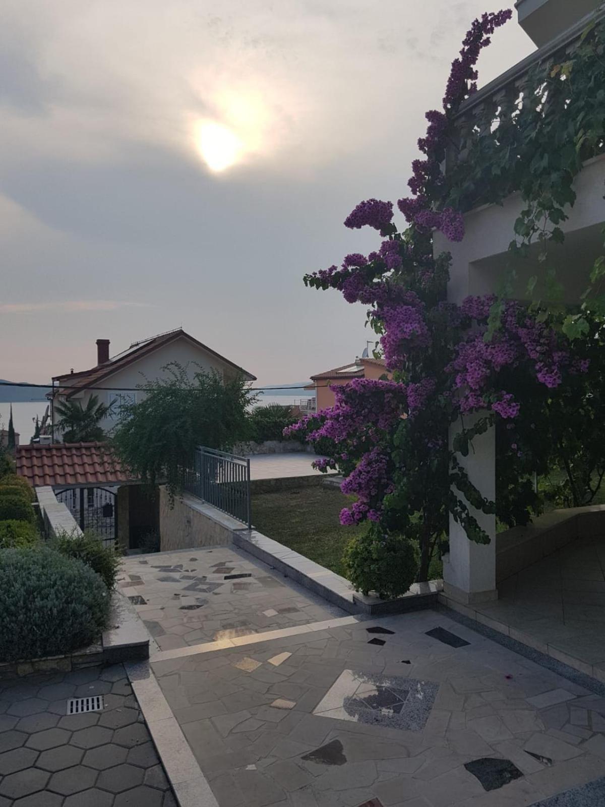 Apartmani Jureta Okrug Gornji Bagian luar foto