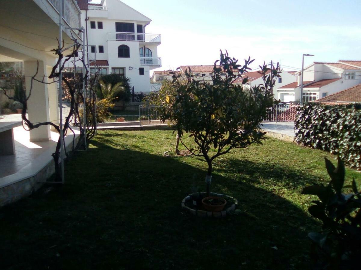 Apartmani Jureta Okrug Gornji Bagian luar foto