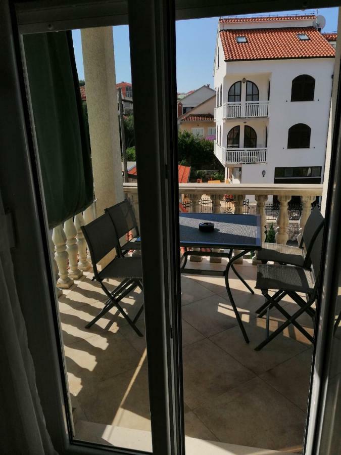 Apartmani Jureta Okrug Gornji Bagian luar foto